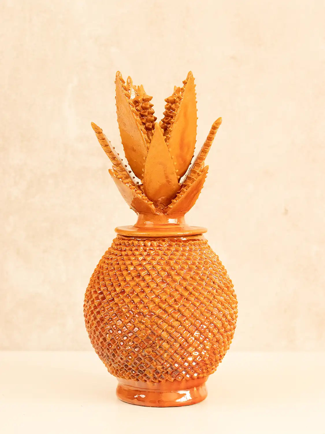 Piña "Pellizco" amarilla con penacho de agave 40 cm