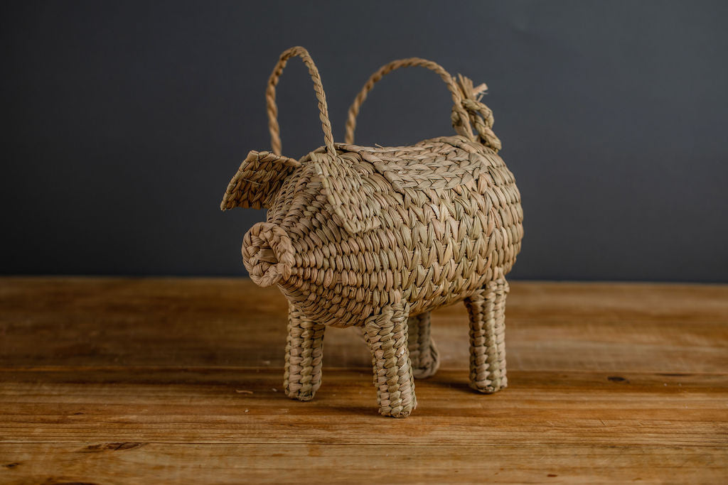 Pig Handbag made with natural fibers