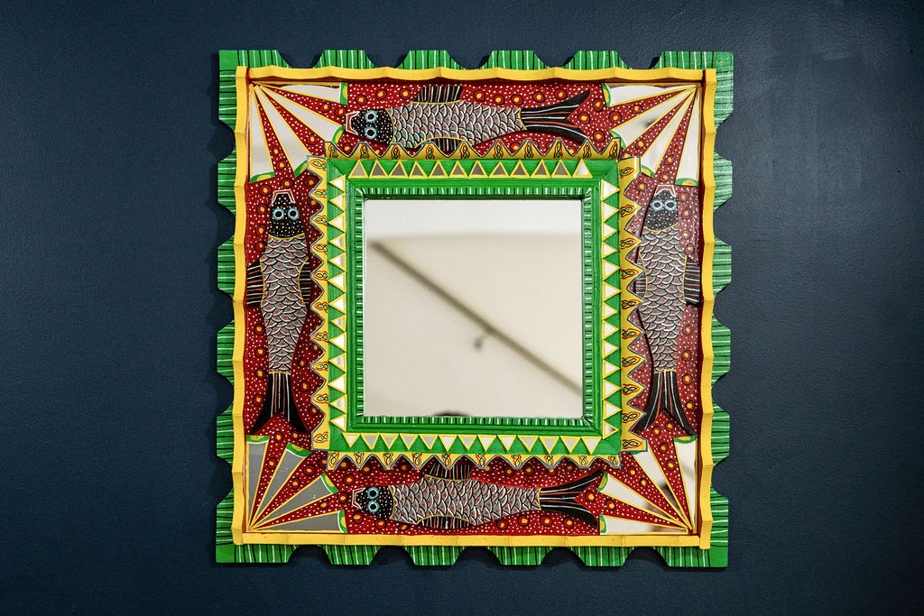 Ocumicho mirror with hand-painted wooden frame. Model 2