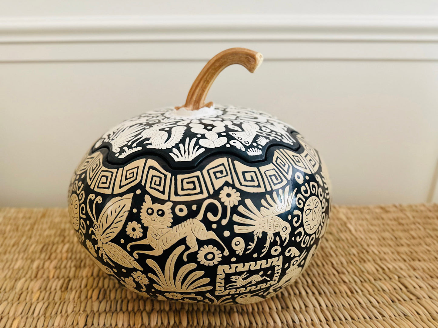 Medium Round Bi-color Gourd