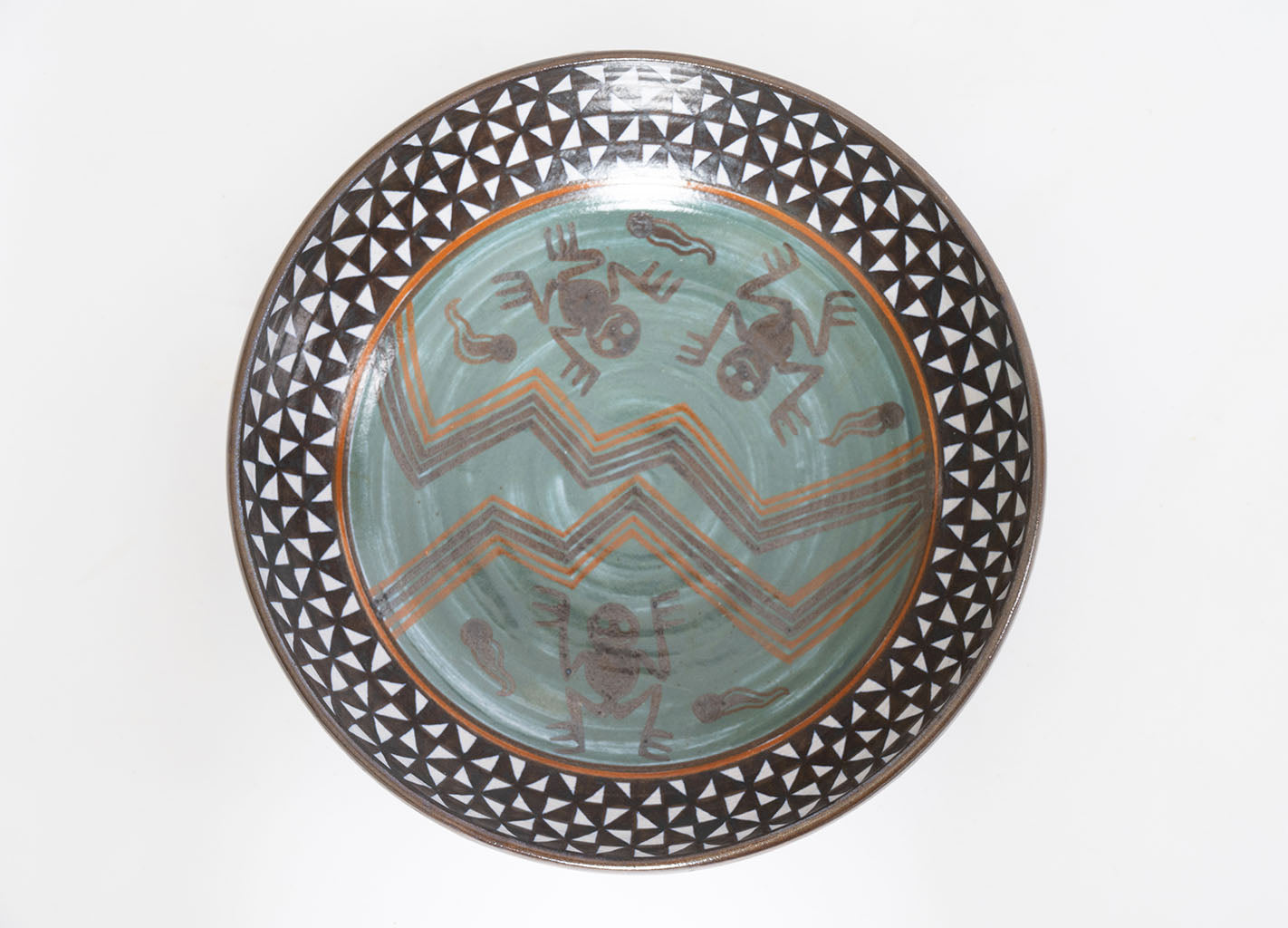 Plate with fretwork design. Large